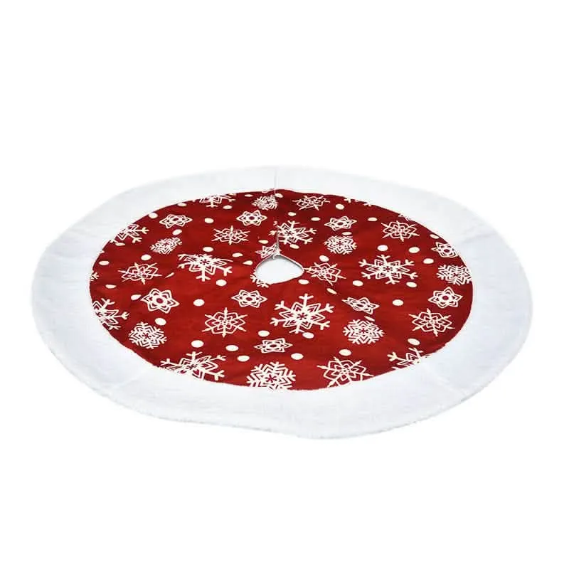 Chic Holiday Tree Skirt for Stylish Festive Displays and Gift Arrangements