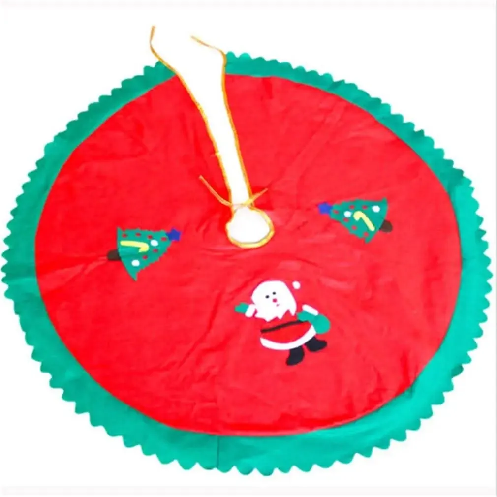 Chic Holiday Tree Skirt for Stylish Festive Displays and Gift Arrangements