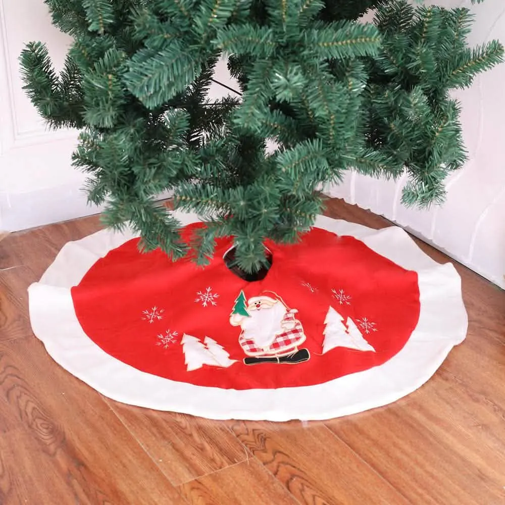 Chic Holiday Tree Skirt for Stylish Festive Displays and Gift Arrangements