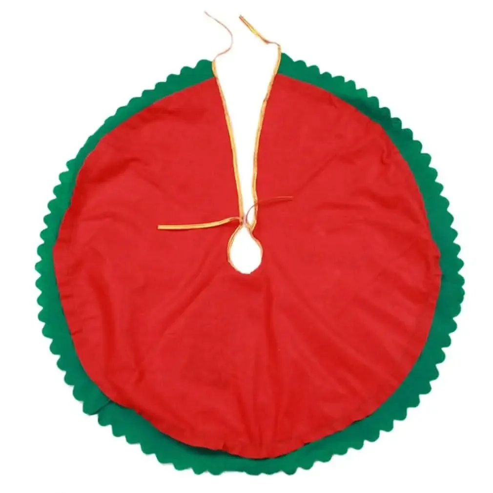 Chic Holiday Tree Skirt for Stylish Festive Displays and Gift Arrangements