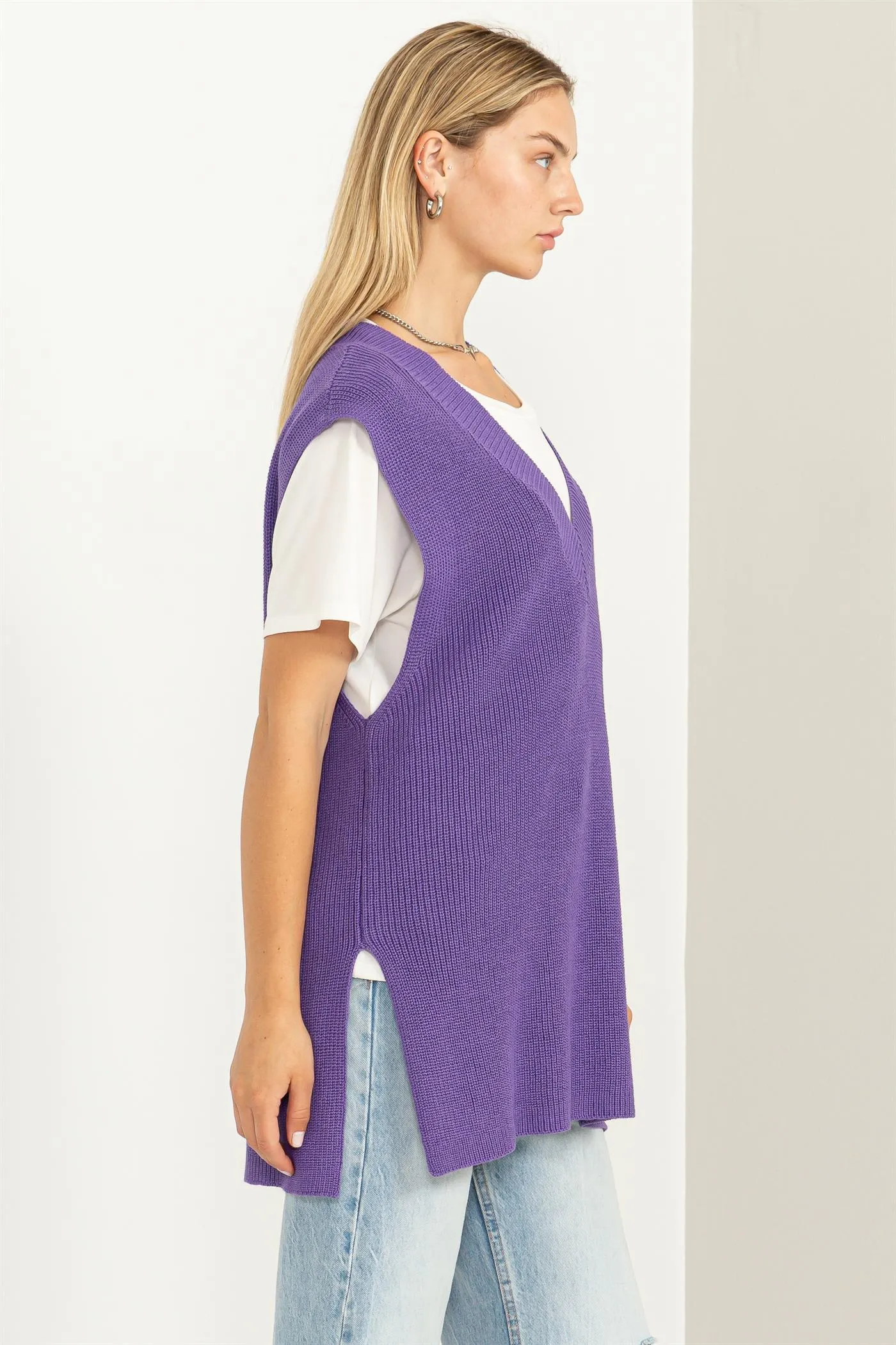 DZ23G330-V-NECK KNITTED SWEATERVEST