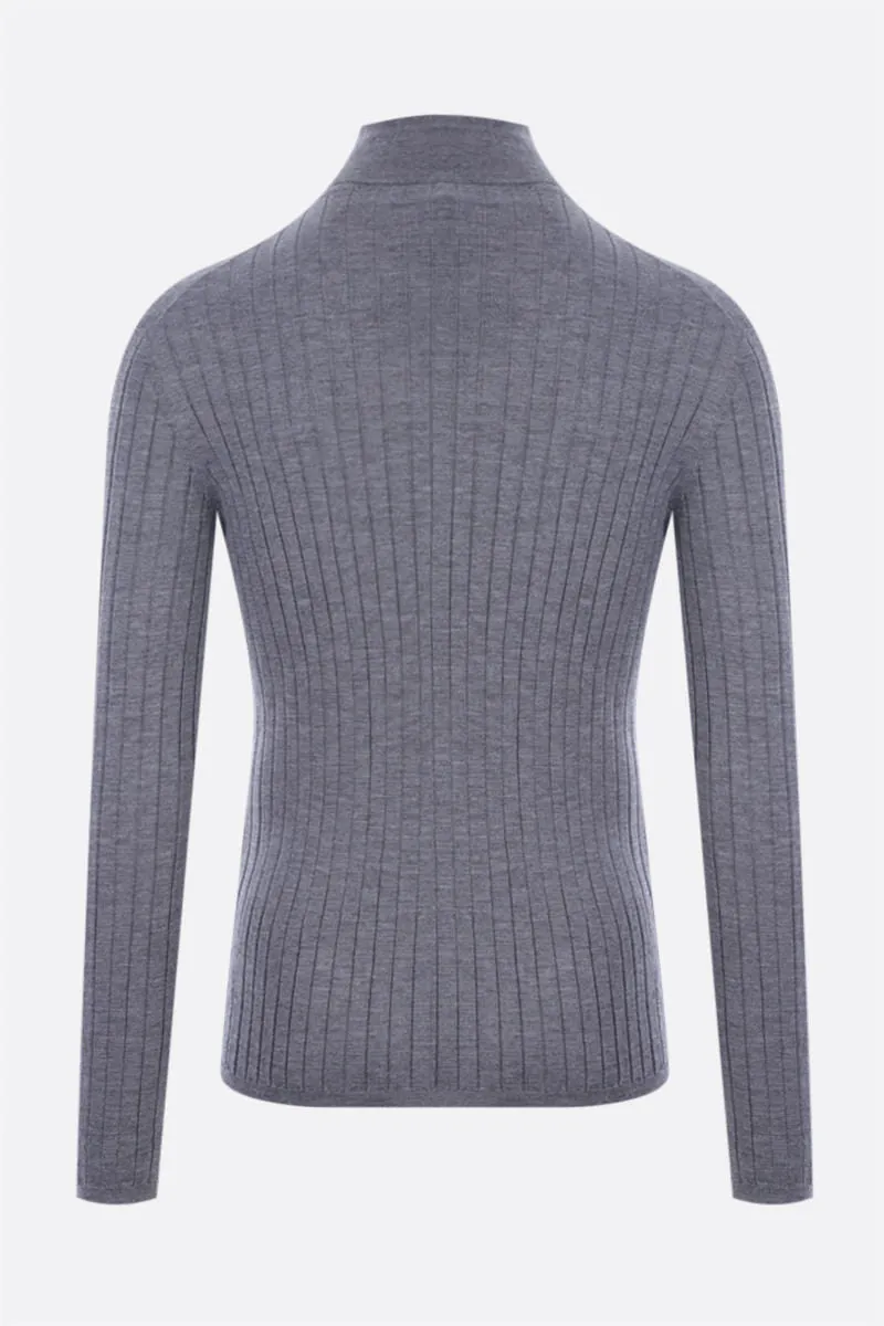 Ribbed Pattern Cashmere Turtleneck